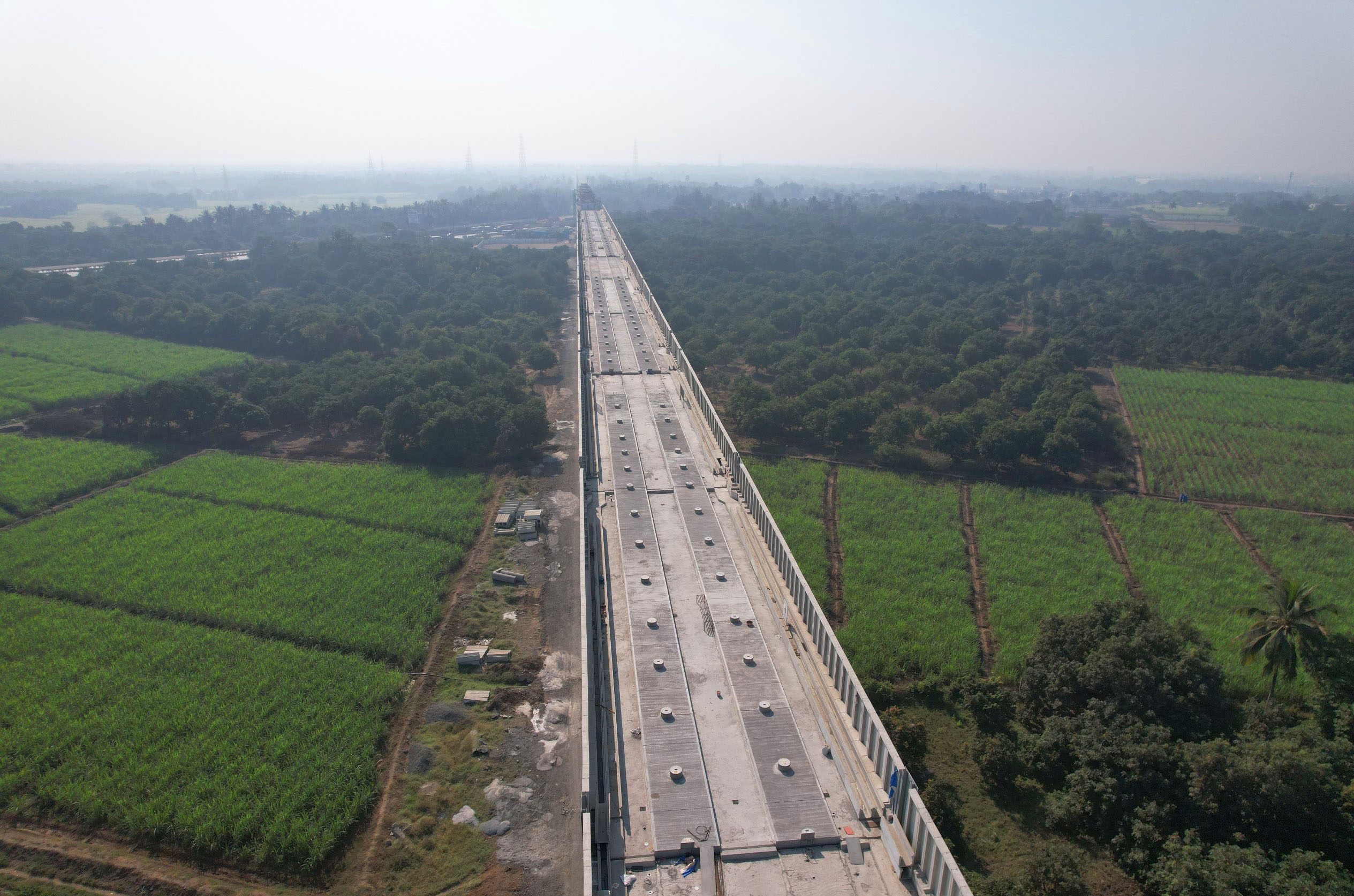 नवसारी जिले में ट्रैक कार्य प्रगति पर है, फरवरी 2024 (2)।